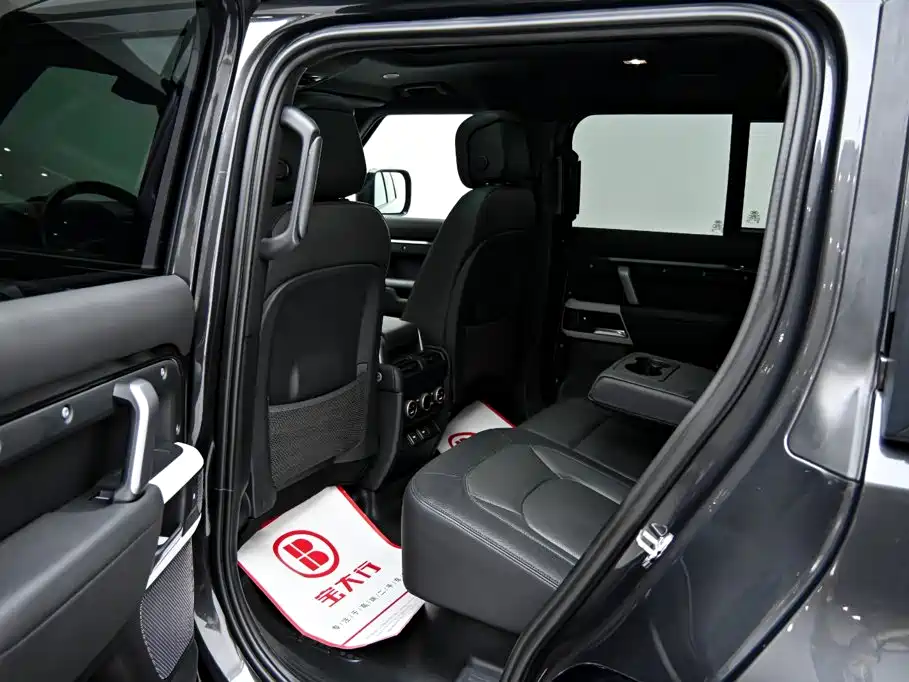 Land Rover Defender 2023 Edition 110 3.0T P400 X-DYNAMIC HSE