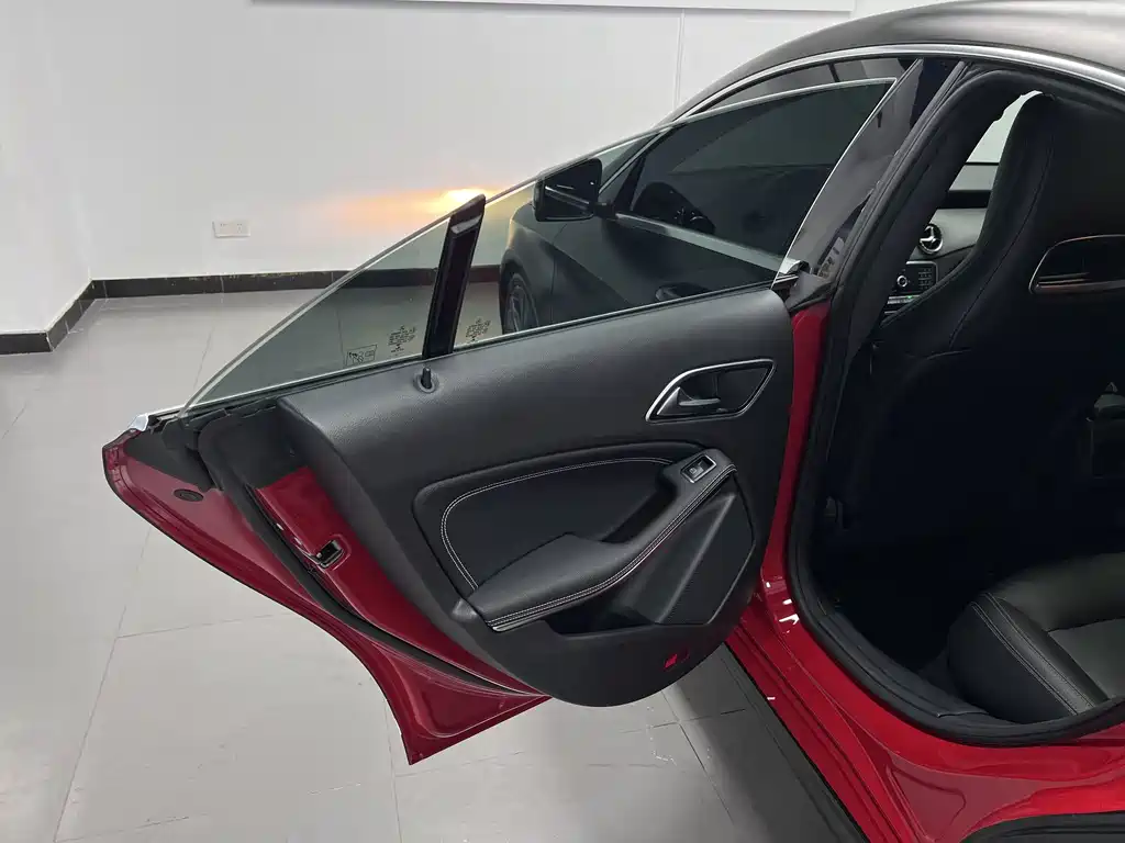 Mercedes-Benz CLA (Import) 2018 CLA 200 Sport Line