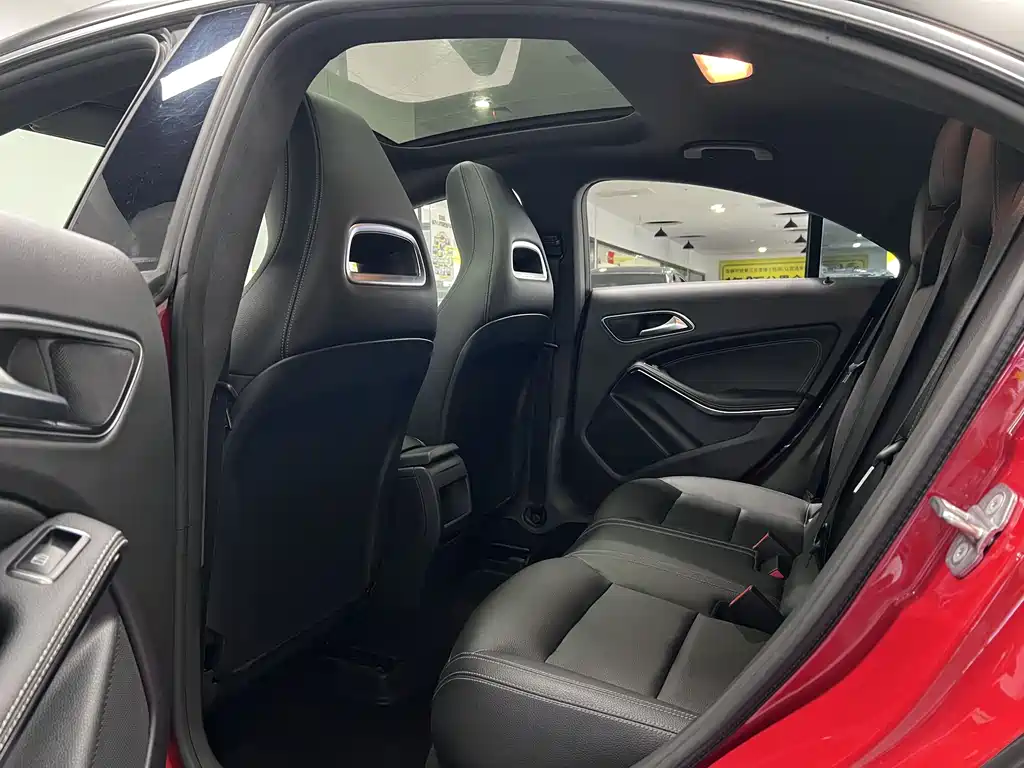 Mercedes-Benz CLA (Import) 2018 CLA 200 Sport Line
