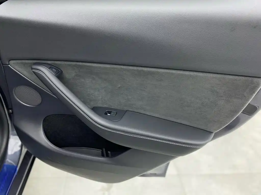 Model Y 2022 Rear-Wheel Drive Edition