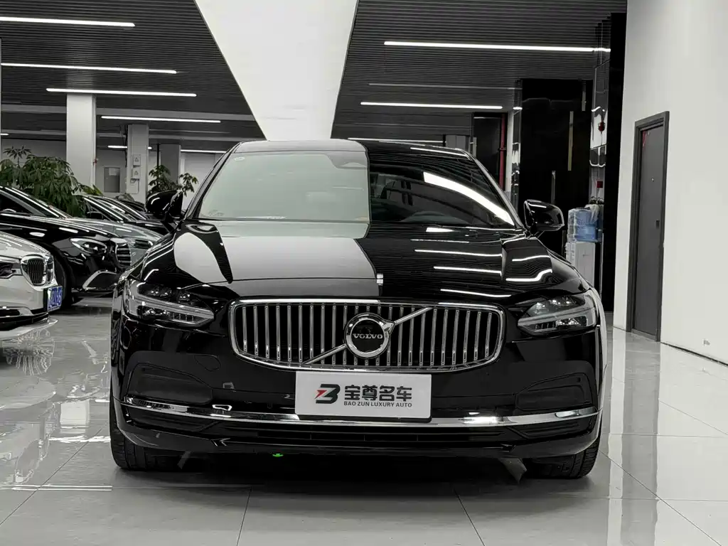 Volvo S90 2024 B5 Intelligent Luxury Edition
