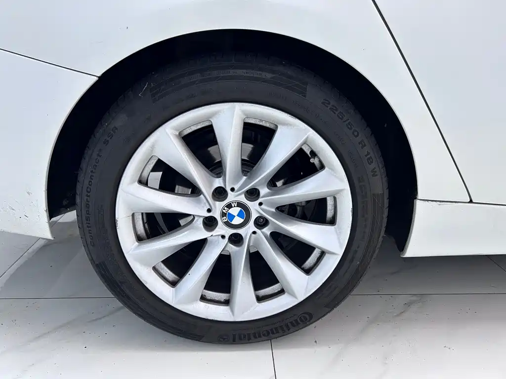 BMW 3 Series GT 2018 320i Sport Line