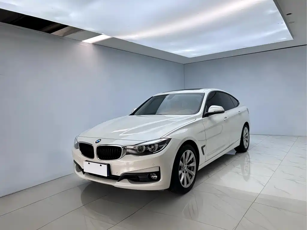 BMW 3 Series GT 2018 320i Sport Line