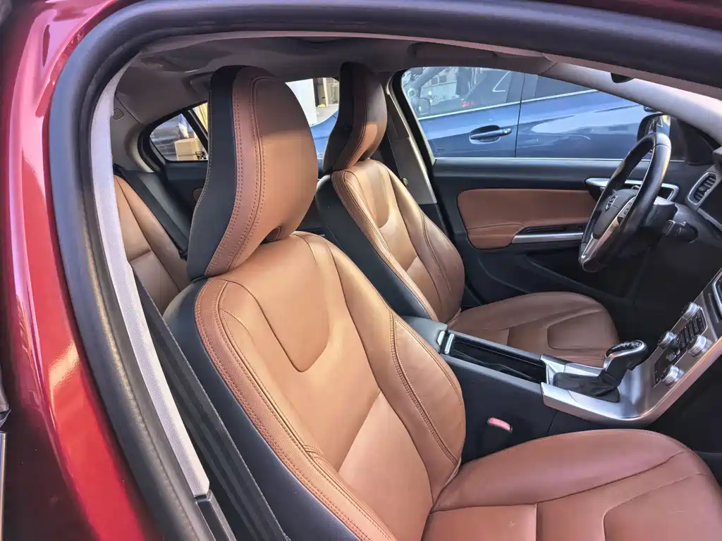 Volvo S60 2015 S60L 2.0T Smart Distance Edition