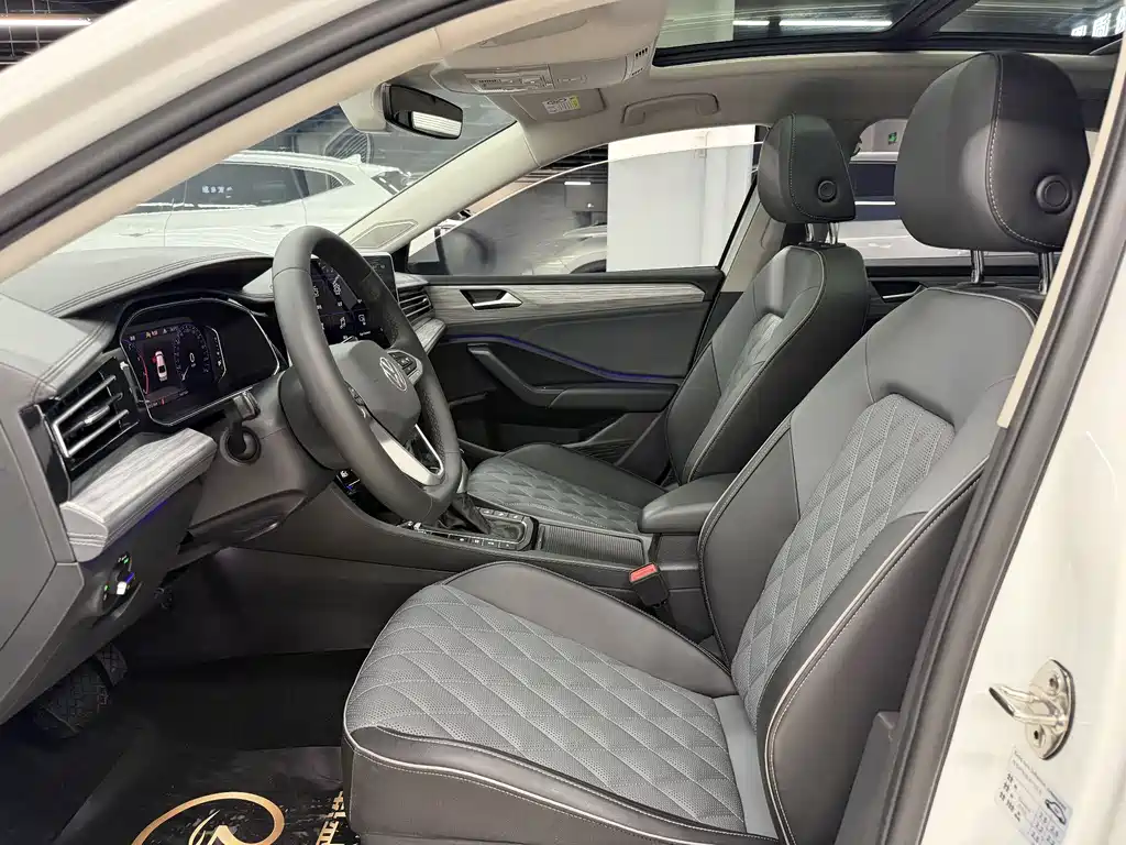 2023 Volkswagen Sagitar 280 TSI DSG Beyond Edition