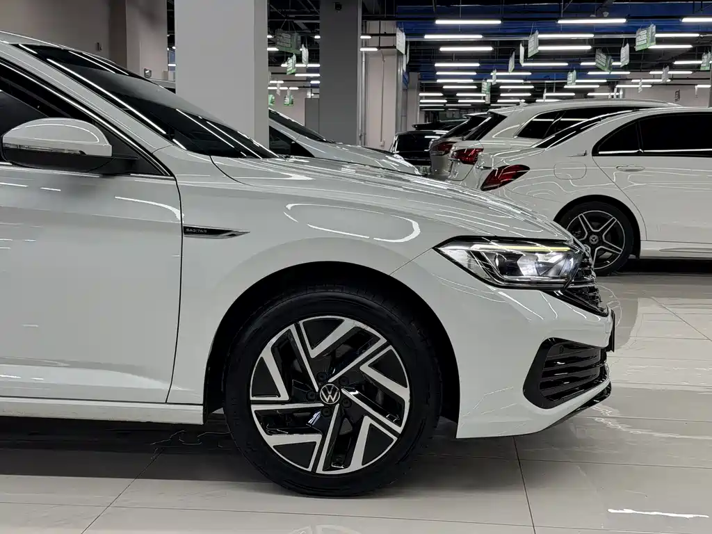 2023 Volkswagen Sagitar 280 TSI DSG Beyond Edition