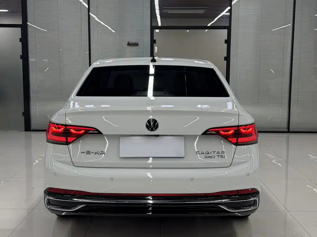 2023 Volkswagen Sagitar 280 TSI DSG Beyond Edition