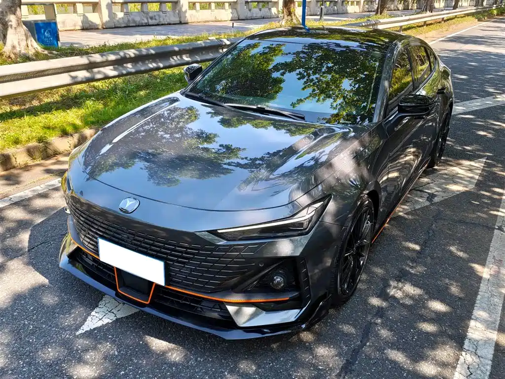 Changan UNI-V 2022 Model 1.5T Sports Edition
