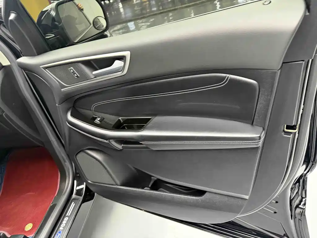 Escape 2021 Plus EcoBoost 245 2WD Platinum Type 5-seat