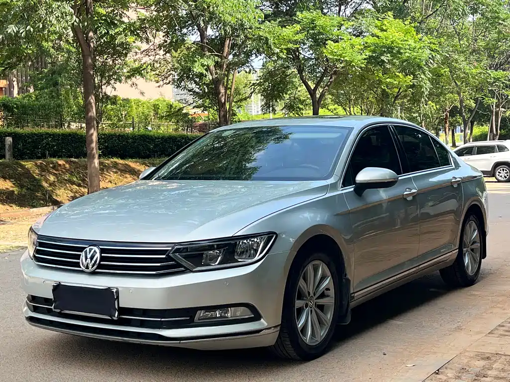 Mighty 2017 330TSI DSG Leading Edition