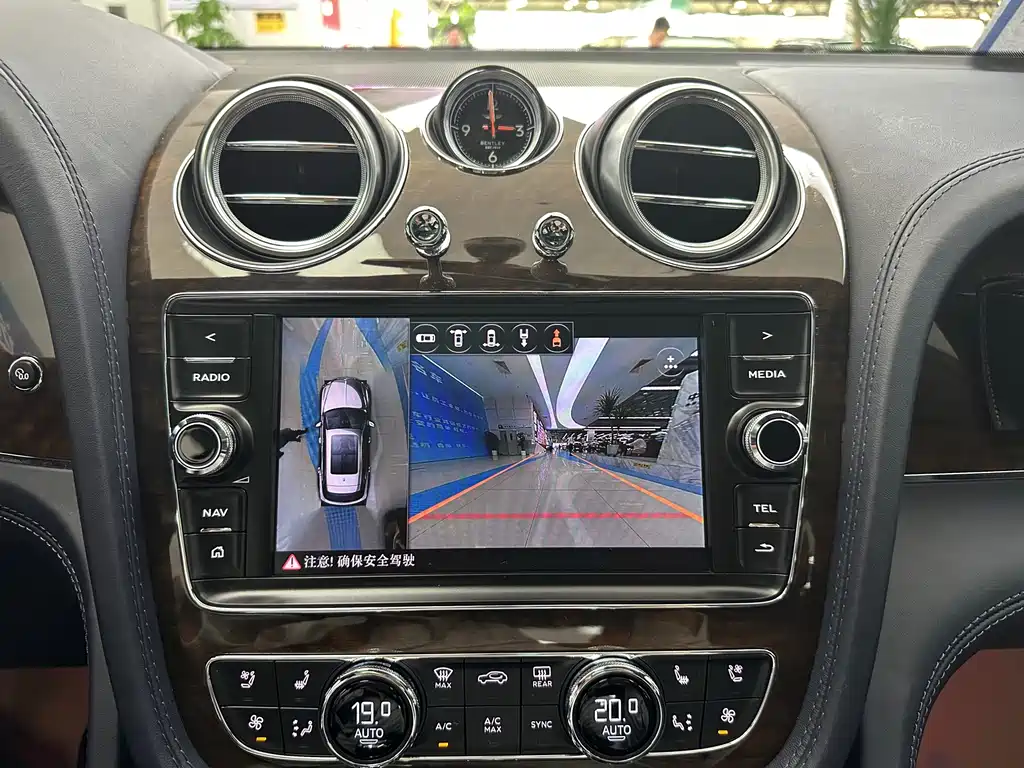 Range Rover 2017 6.0T Standard Edition