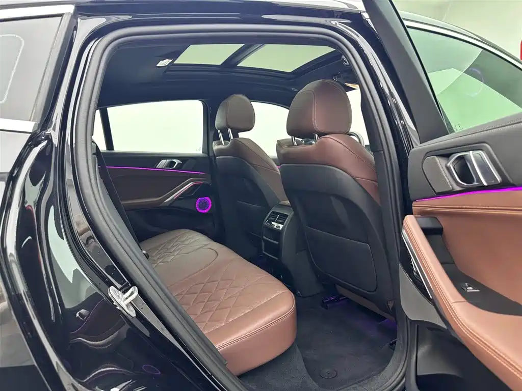 BMW X6 2023 xDrive40i M Sport Package