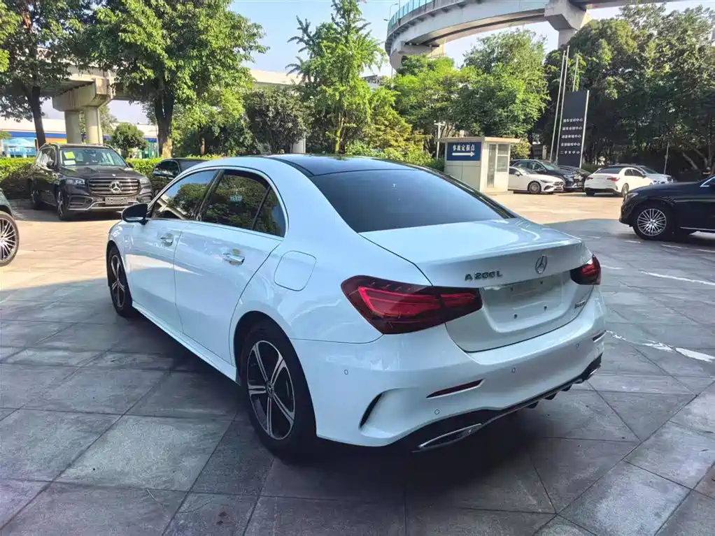 Mercedes-Benz A-Class 2023 A 200 L Fashion Edition