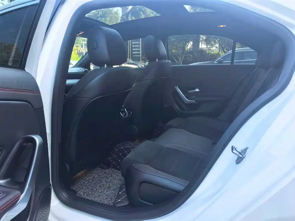 Mercedes-Benz A-Class 2023 A 200 L Fashion Edition
