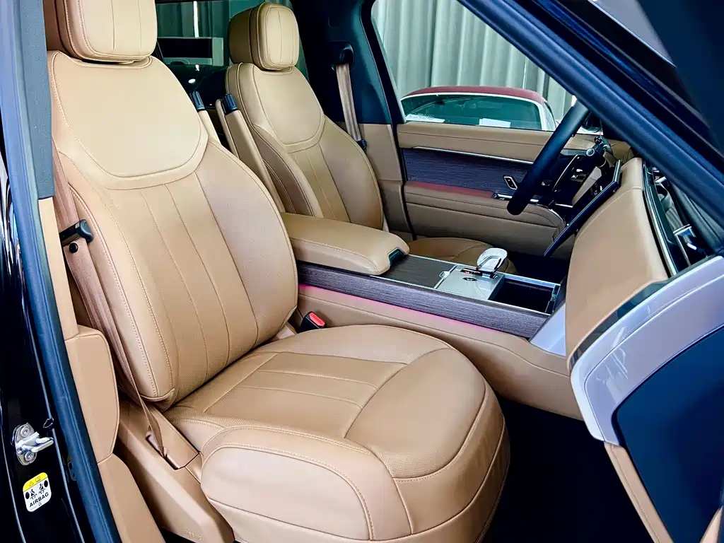 Range Rover 2024 Edition 3.0 L6 400PS Grand Extended 7-seater
