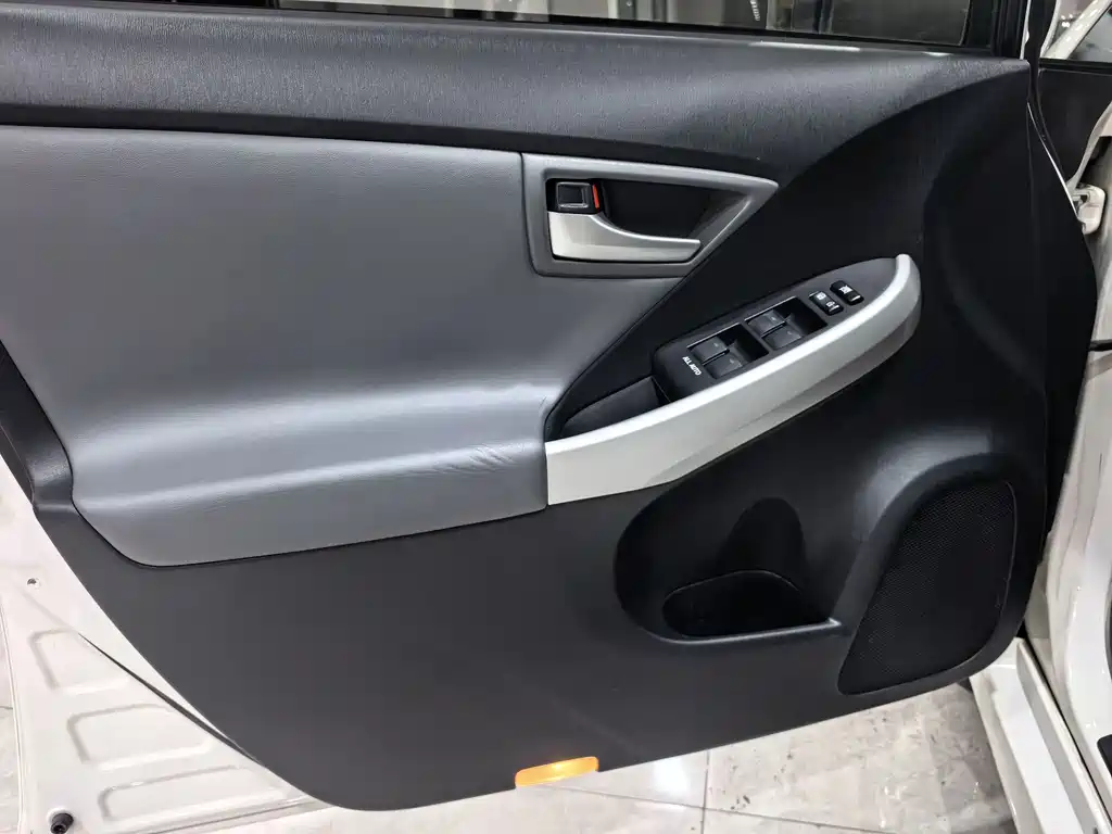 Prius 2012 model Luxury Advanced Edition