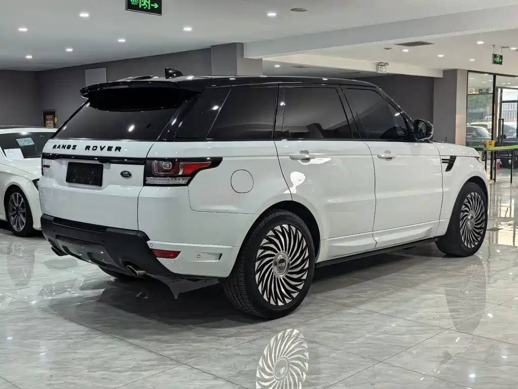 Range Rover Sport 2017 3.0 SC V6 Momentum Edition DYNAMIC