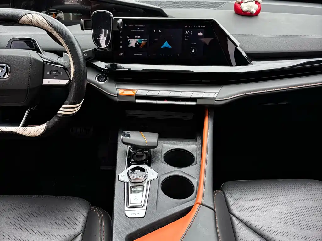 Changan UNI-V 2022 Model 1.5T Prestige Edition