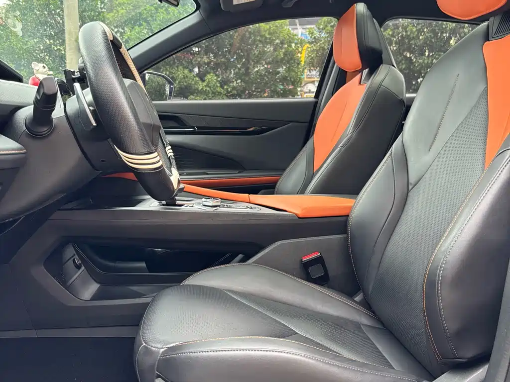 Changan UNI-V 2022 Model 1.5T Prestige Edition