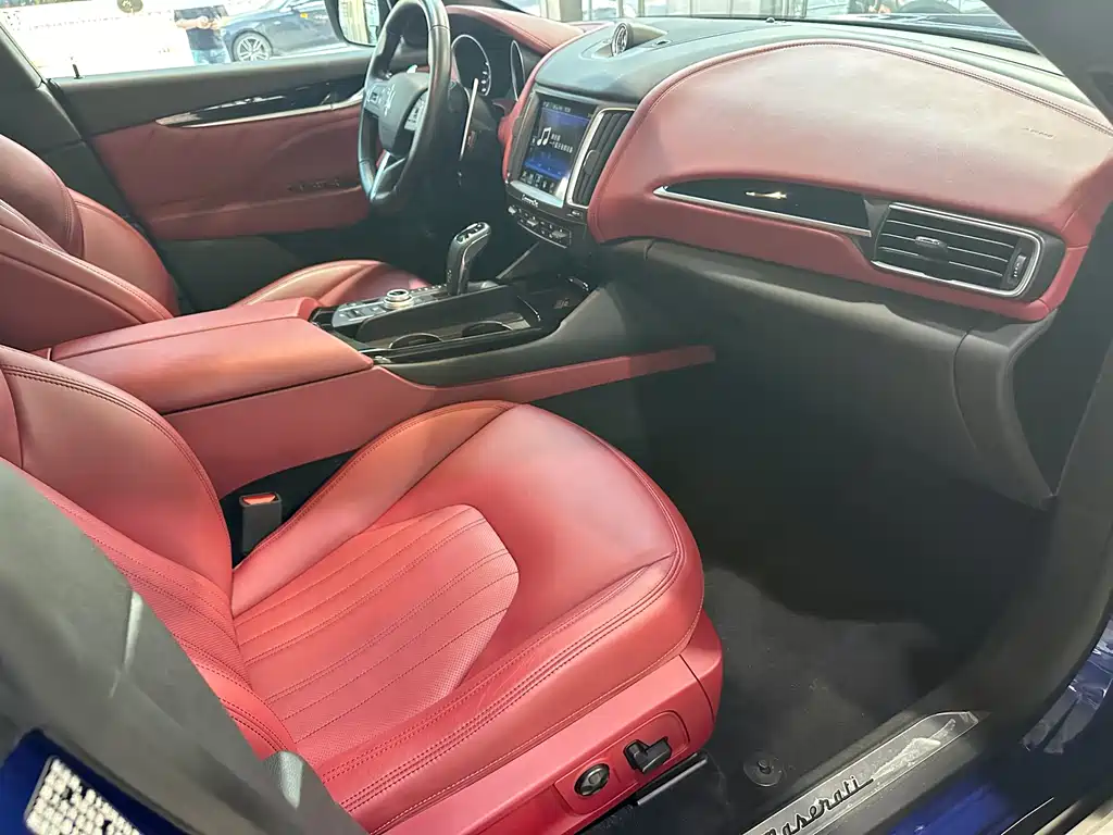 Levante 2020 3.0T Standard Edition