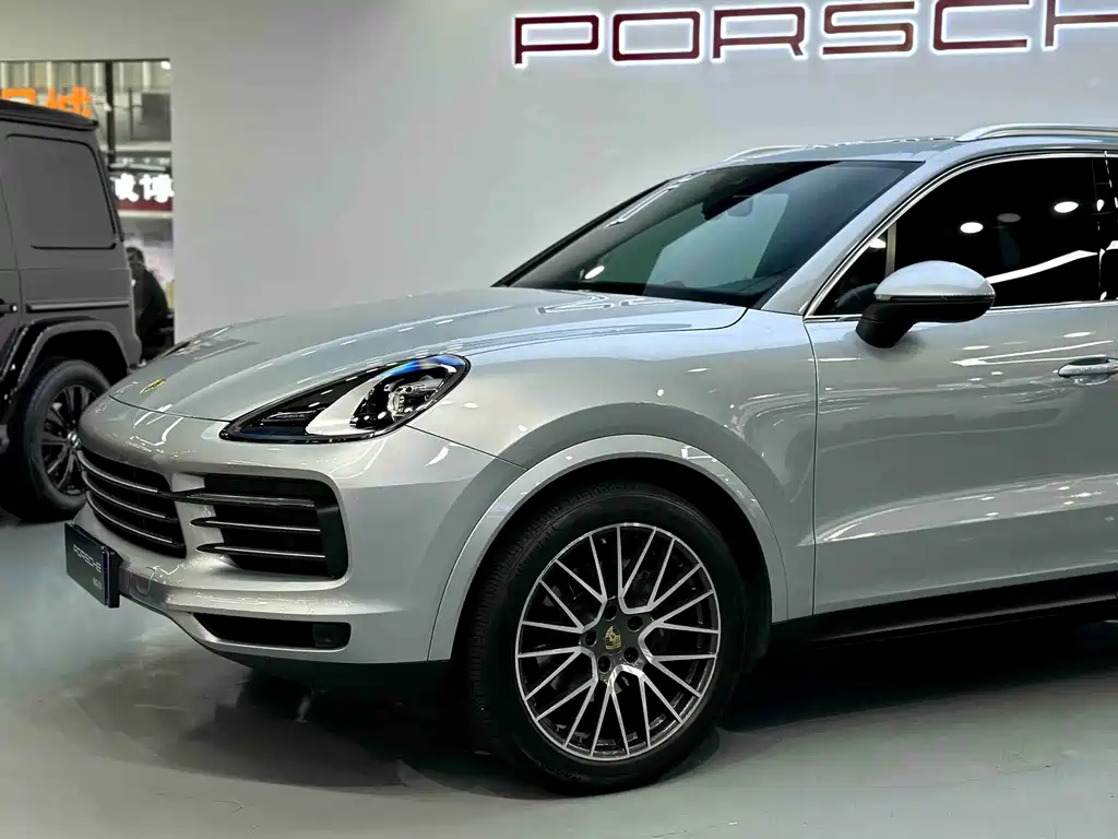 Cayenne 2022 Platinum Edition 3.0T