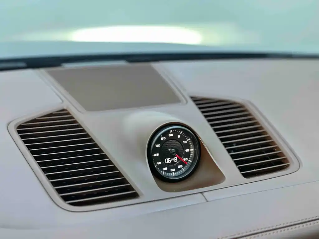 Cayenne 2022 Platinum Edition 3.0T