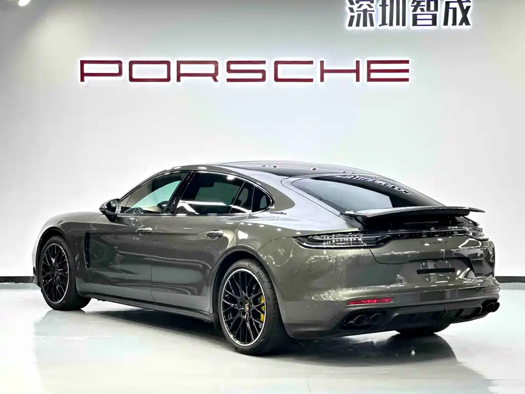 Panamera 2023 Executive Long Platinum Edition 2.9T