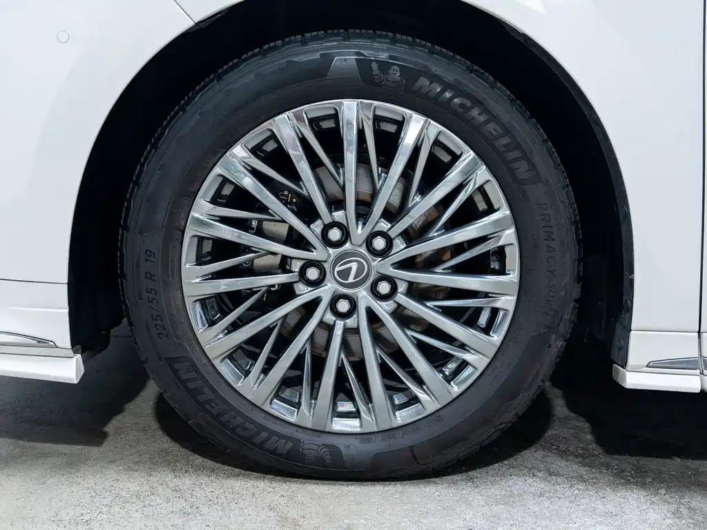 Lexus LM 2023 350h 7-Seat Grandeur Edition