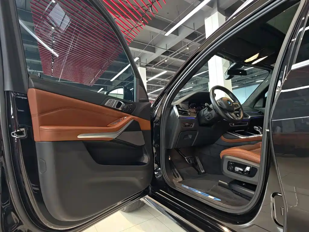 BMW X7 2022 xDrive40i Luxury Edition M Sport Package