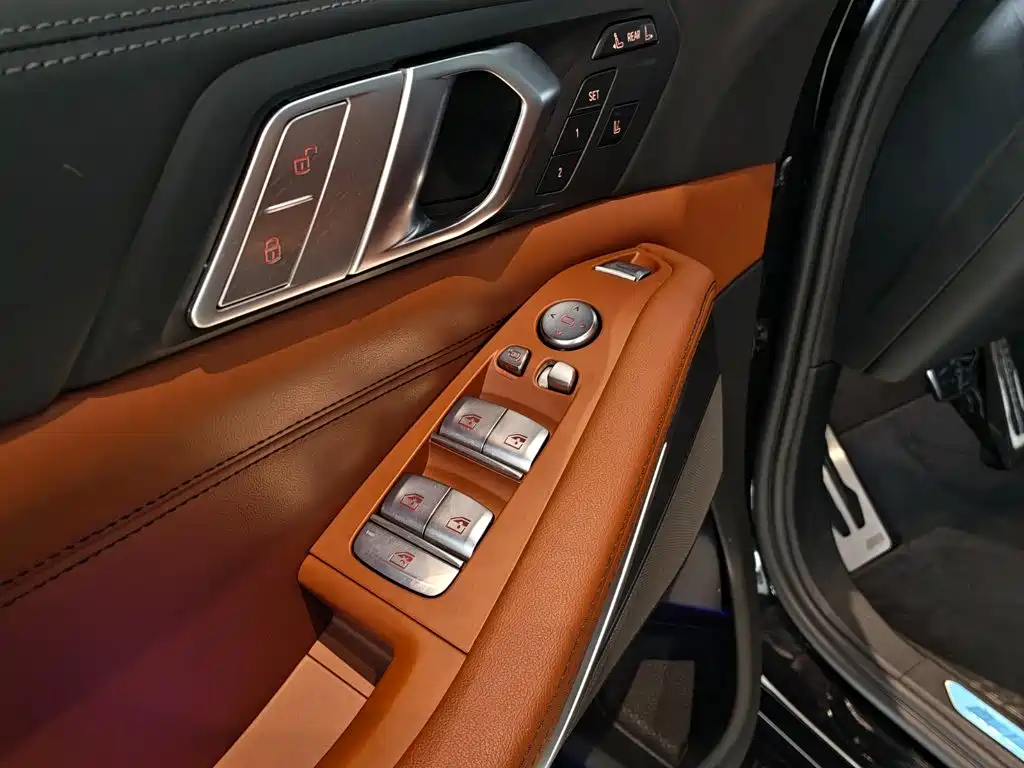 BMW X7 2022 xDrive40i Luxury Edition M Sport Package