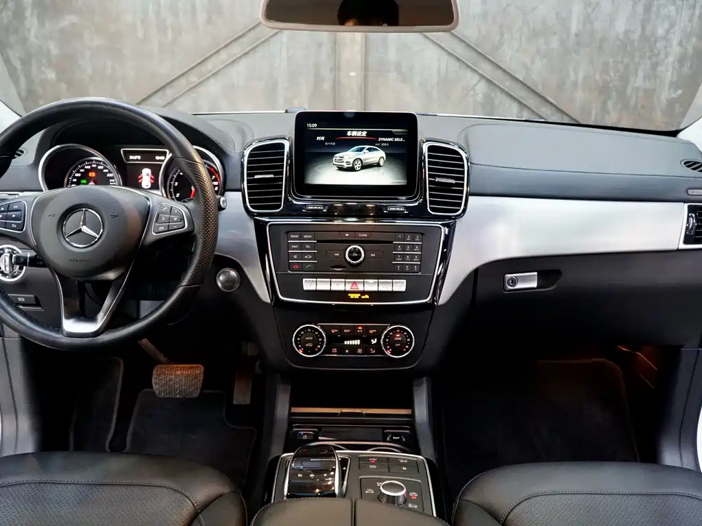 Mercedes-Benz GLE Coupe 2017 GLE 400 4MATIC Coupe SUV
