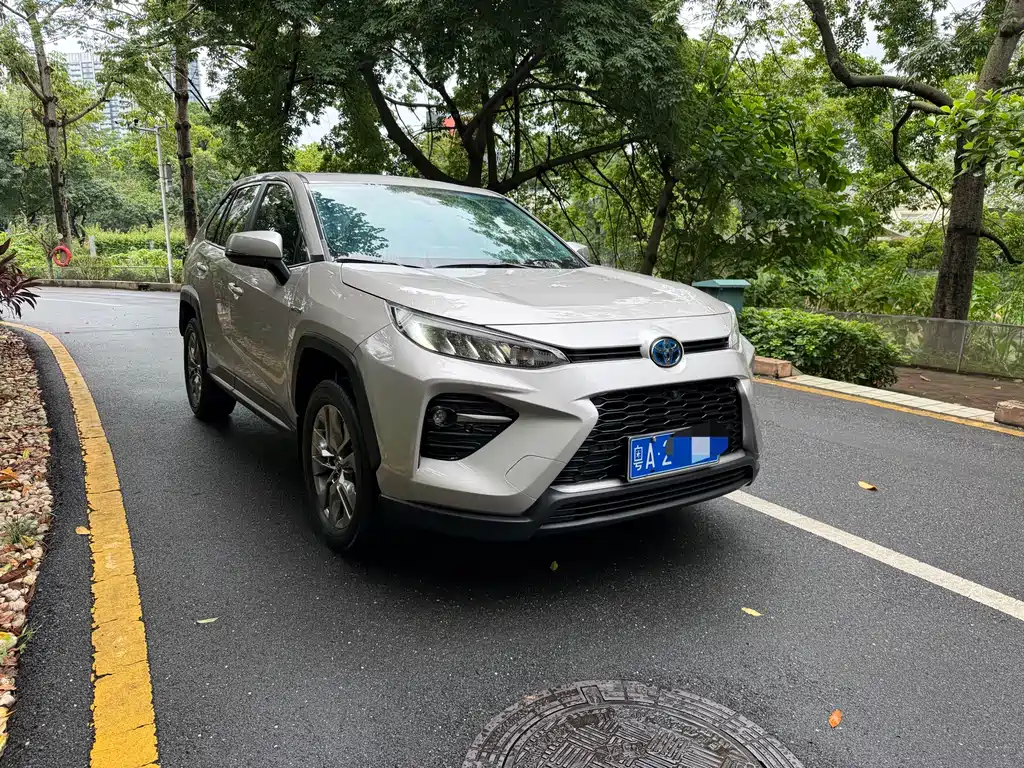 Velaranda 2022 model Hybrid 2.5L E-CVT two-wheel drive luxury edition
