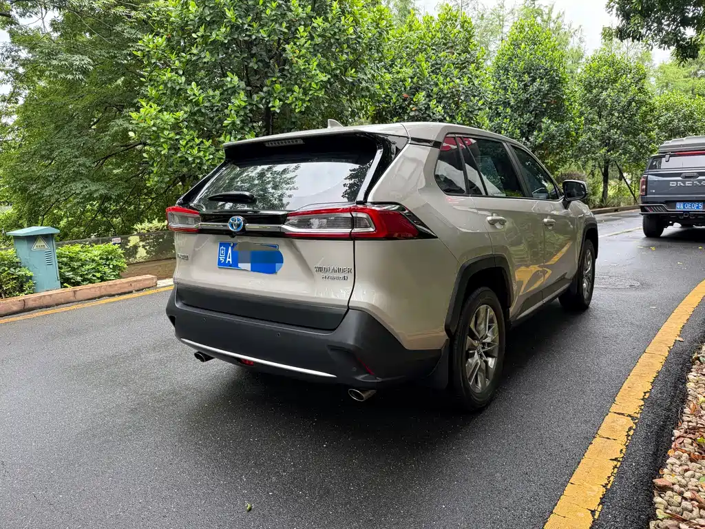Velaranda 2022 model Hybrid 2.5L E-CVT two-wheel drive luxury edition