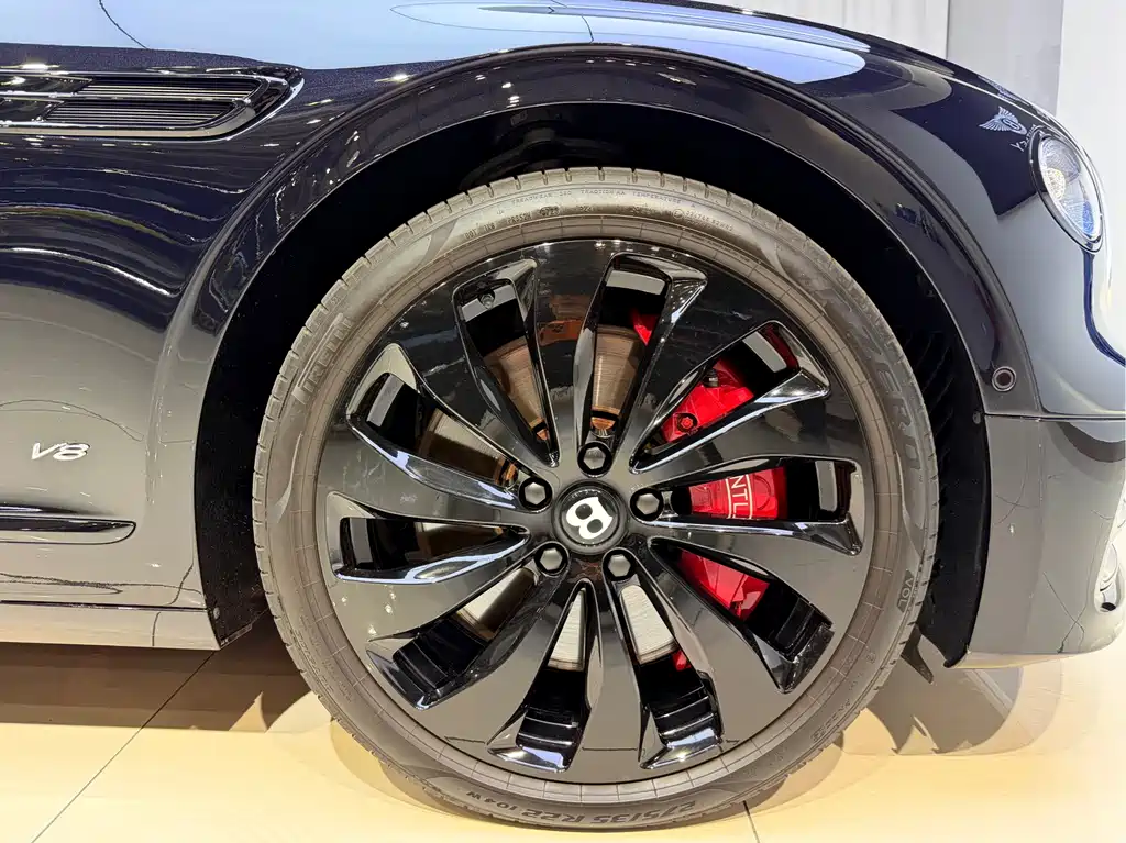 Ferarri 2022 Model 4.0T V8 Standard Edition