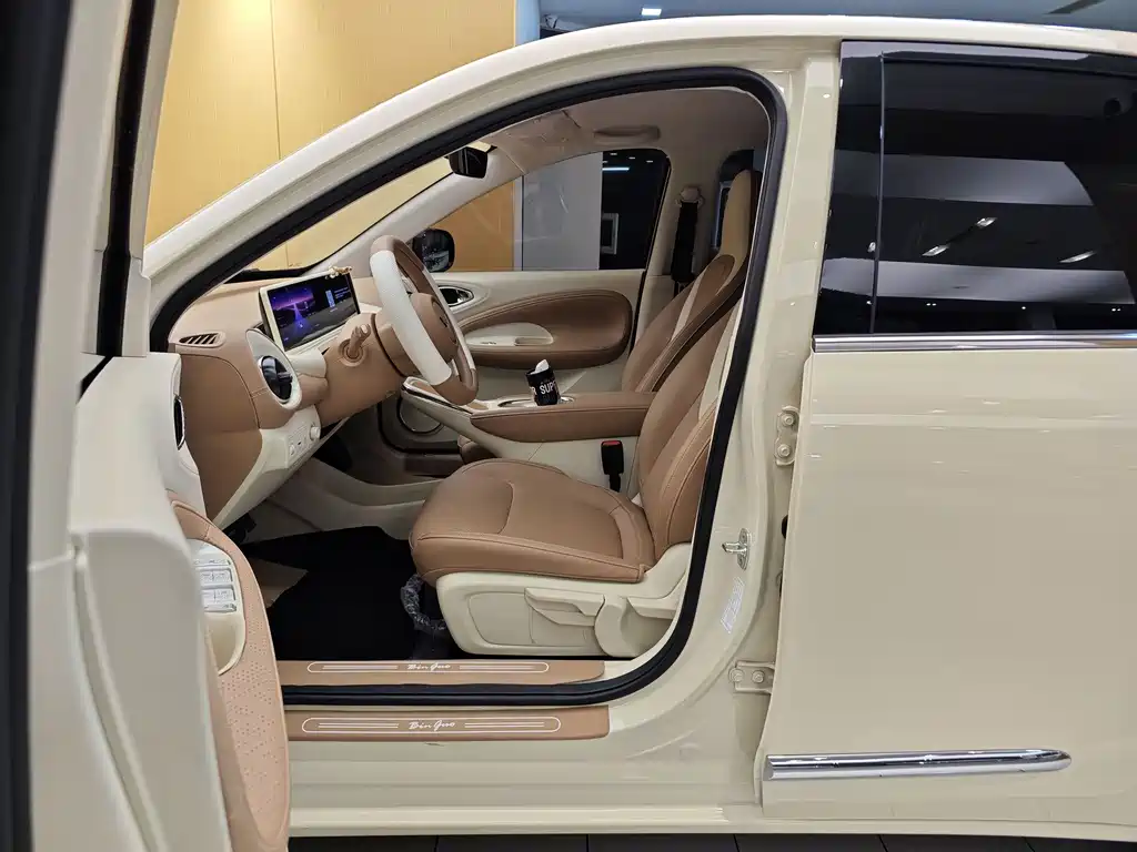 Wuling Bingo 2025 Edition 333km Lingxi Interconnection Version