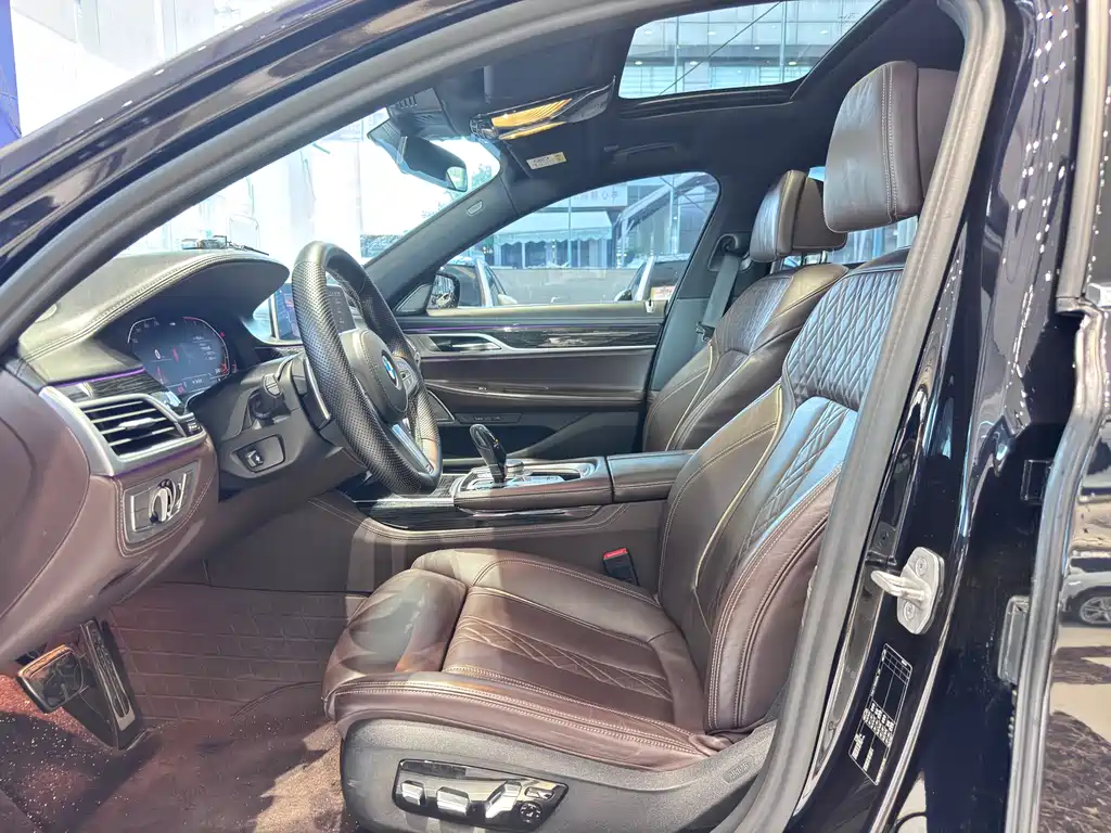 BMW 7 Series 2021 730Li M Sport Package