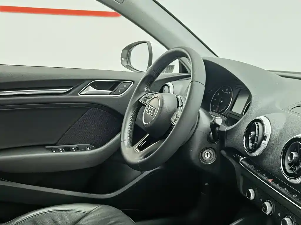 Audi A3 2019 Sportback 35 TFSI Style Edition National V