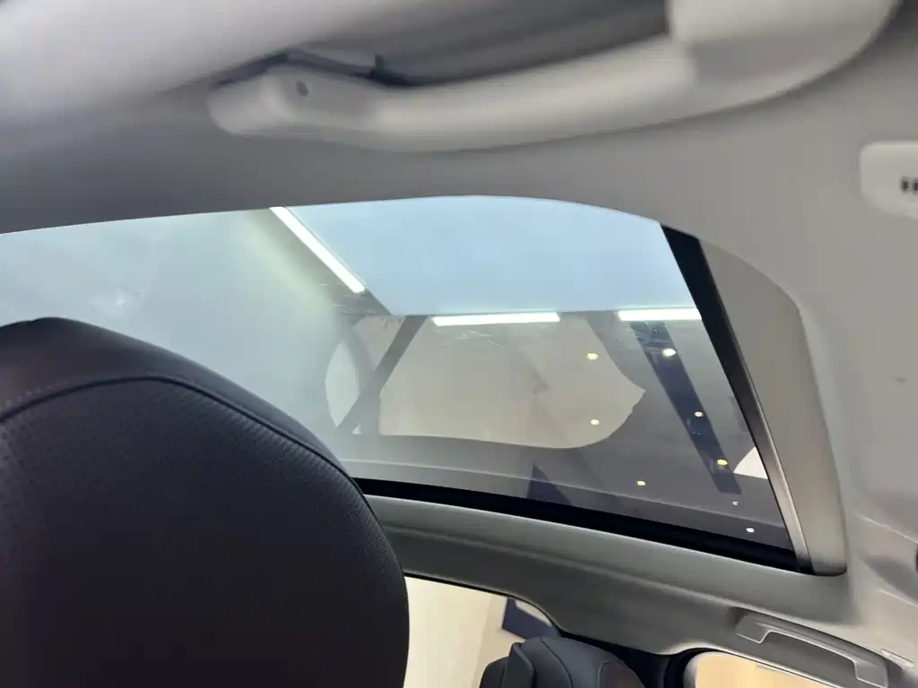 BMW 7 Series 2023 735Li M Sport Package
