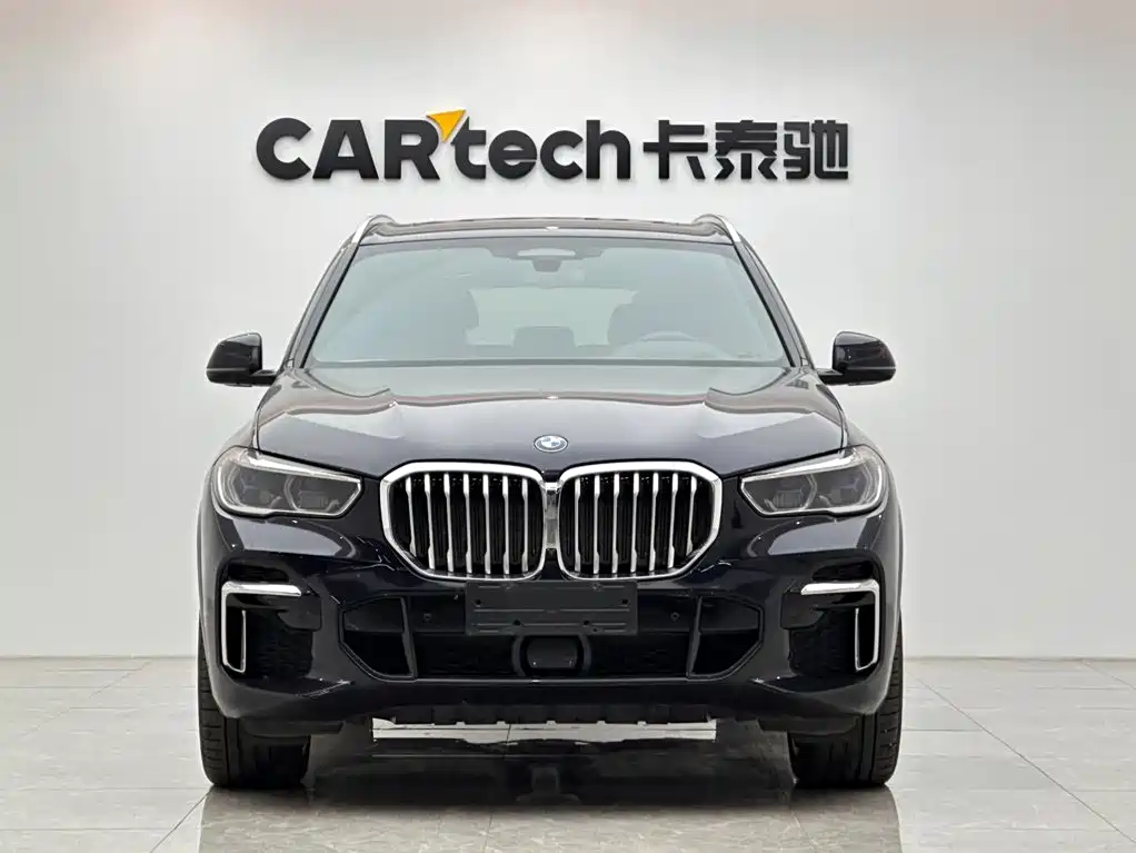 BMW X5 2022 xDrive 40Li M Sport Package