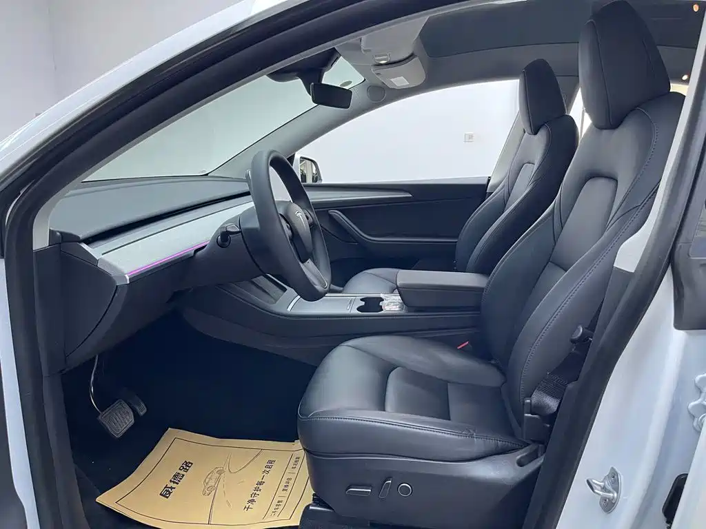 Model Y 2024 Rear-Wheel Drive Edition