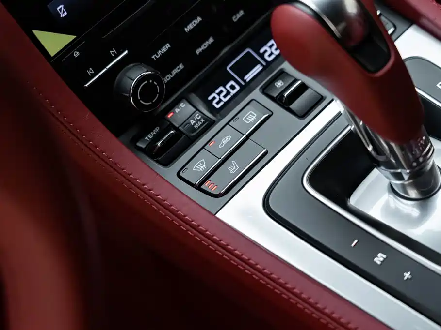 Porsche 718 Cayman 2.0T 2018 Model