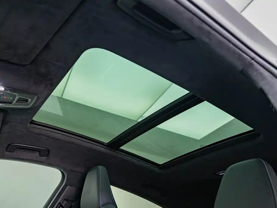 Audi Q6L Sportback e-tron 2026 First Edition Navigator Version