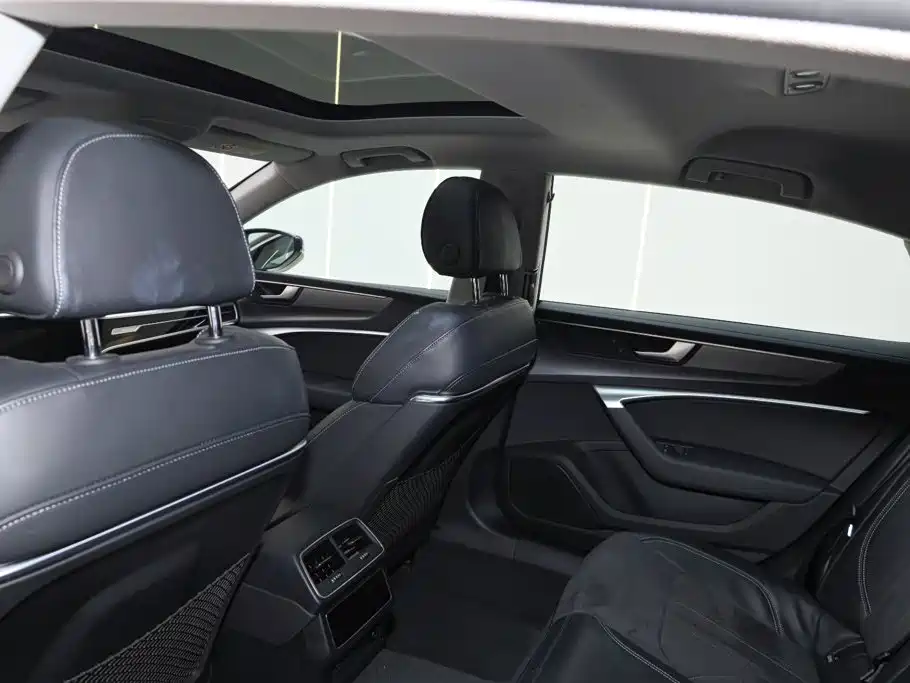 Audi A7L 2024 45TFSI S-line Zhumeng Edition Liucheng Package