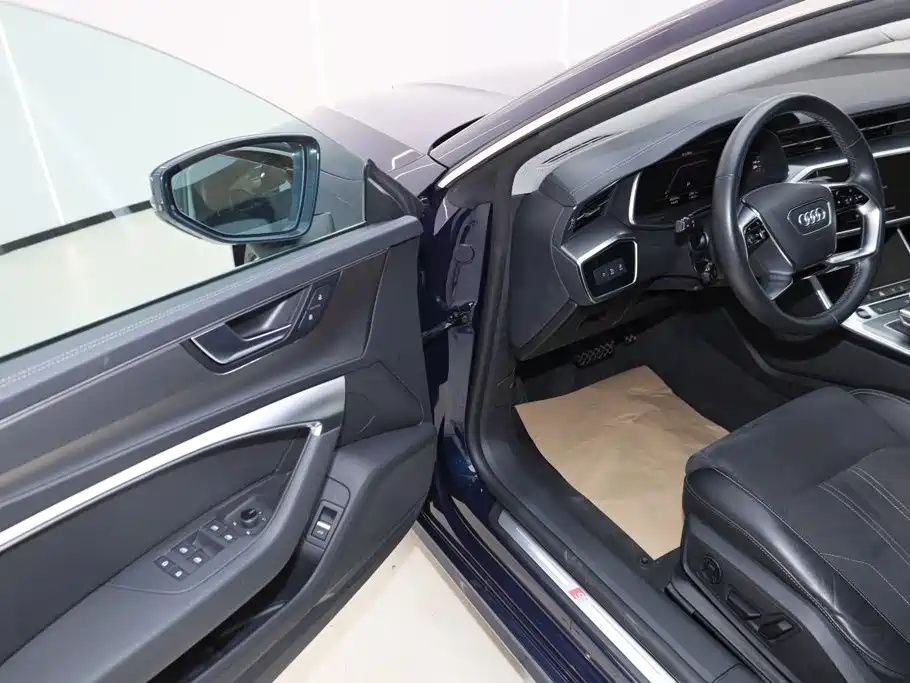 Audi A7L 2024 45TFSI S-line Zhumeng Edition Liucheng Package