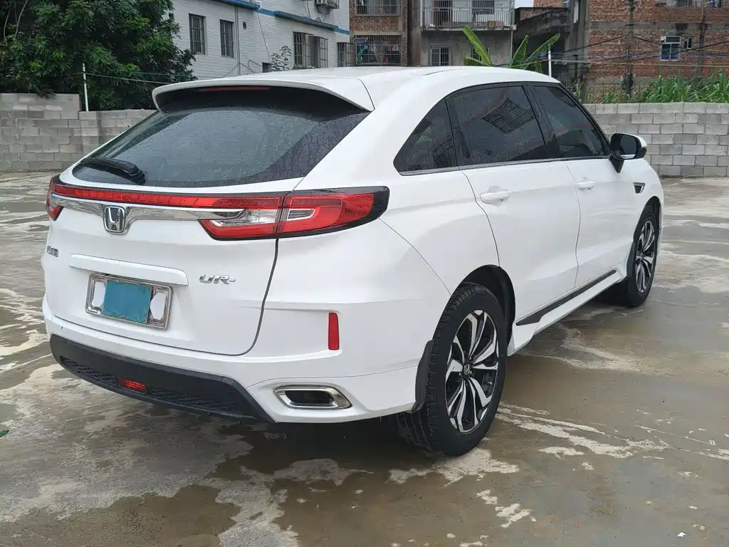 Honda UR-V 2017 240TURBO 2WD Classic Edition National V