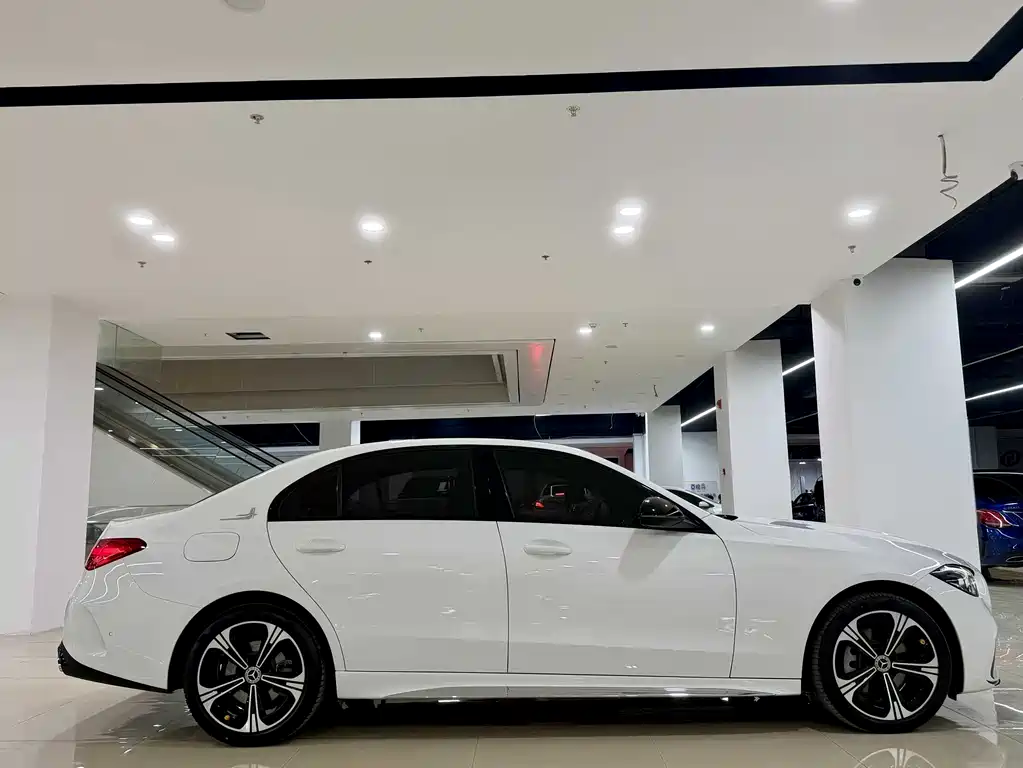 Mercedes-Benz C-Class 2023 C 260 L Night Moves Edition