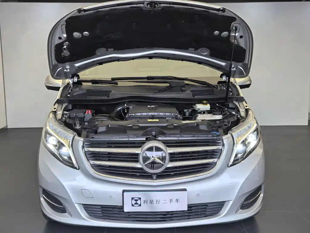 Mercedes-Benz V-Class 2018 V 260 Luxury Edition Euro VI