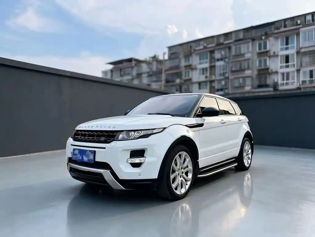 Range Rover Evoque (Import) 2015 Model 2.0T 5-Door Prestige Edition