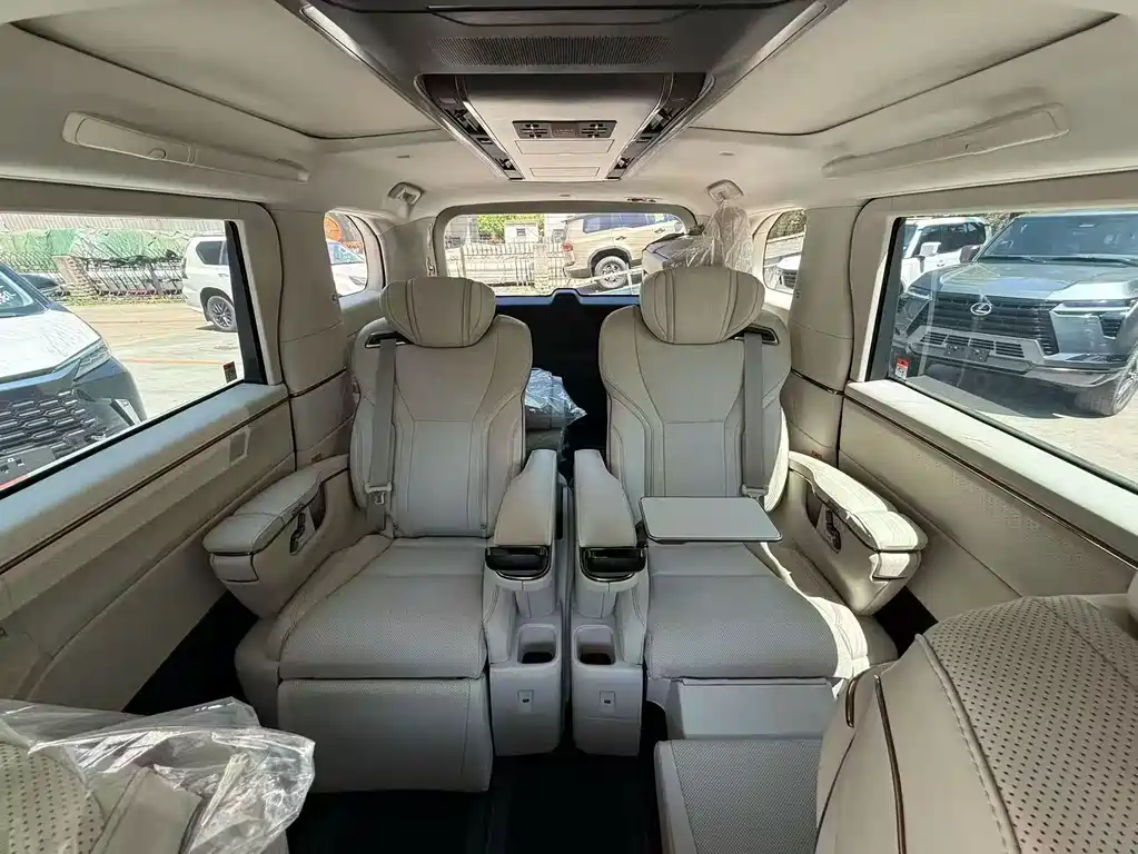 Lexus LM 2025 350h 7-Seat Elegance Edition