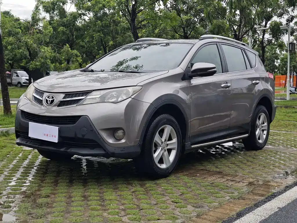 RAV4 2013 New Rugged Edition 2.0L CVT 4WD